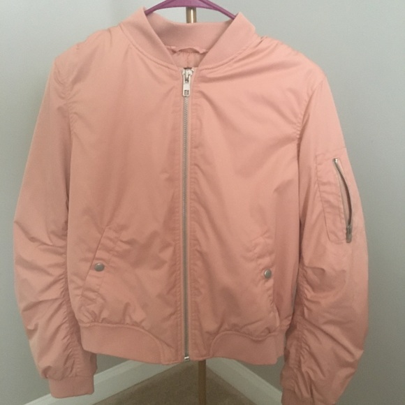 Forever 21 Jackets & Blazers - Forever 21 Pink Bomber Jacket. Medium.